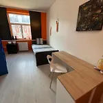 Lägenhet Ideal Groupe Tarif Long Sejour Maison 4chambres 8lits 2salles De Bain 3wc Terrasse Stationnement Gratuit