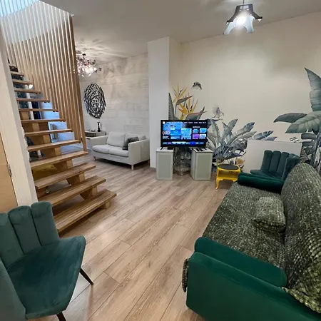 Ideal Groupe Tarif Long Sejour Maison 4chambres 8lits 2salles De Bain 3wc Terrasse Stationnement Gratuit