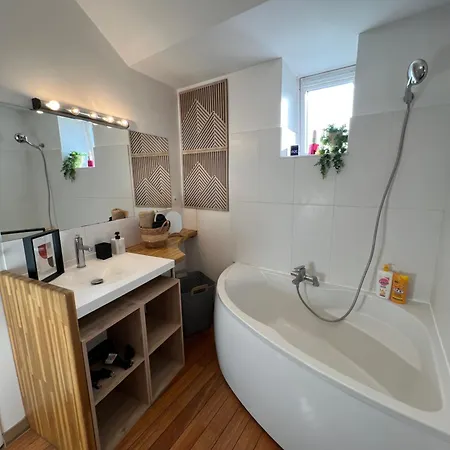 Ideal Groupe Tarif Long Sejour Maison 4chambres 8lits 2salles De Bain 3wc Terrasse Stationnement Gratuit * Valenciennes