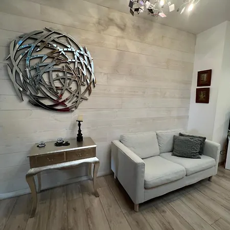 Ideal Groupe Tarif Long Sejour Maison 4chambres 8lits 2salles De Bain 3wc Terrasse Stationnement Gratuit Lejlighed